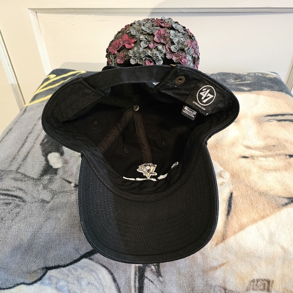 Pittsburg Penguins Hat - Picture 7 of 8